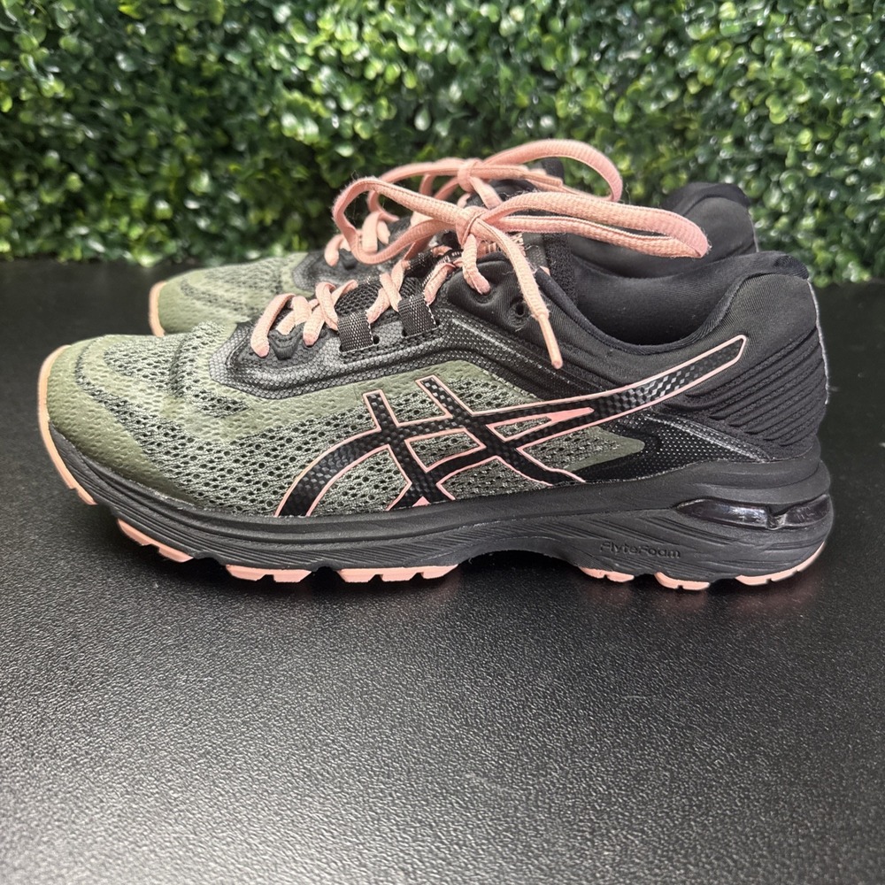 Asics Women's GT-2000 6 Trail running shoes Size 9 Sneakers